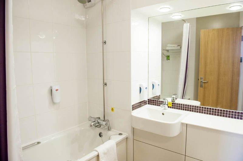Premier Inn Greenock Bagian luar foto