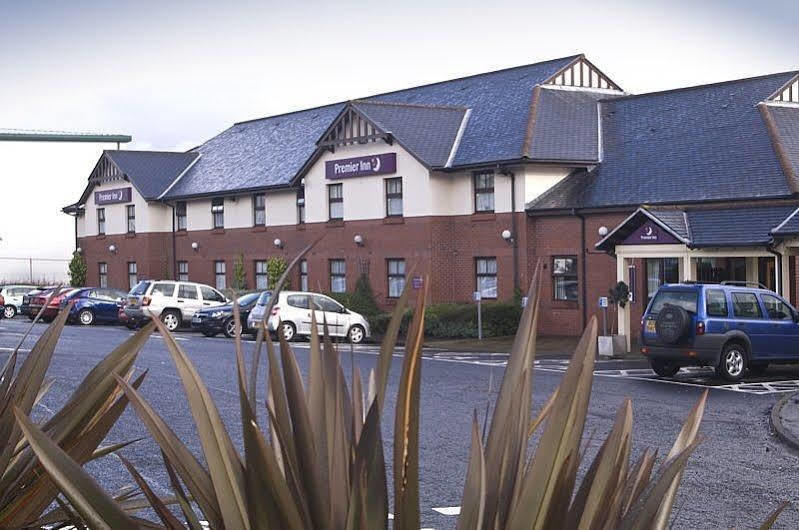 Premier Inn Greenock Bagian luar foto